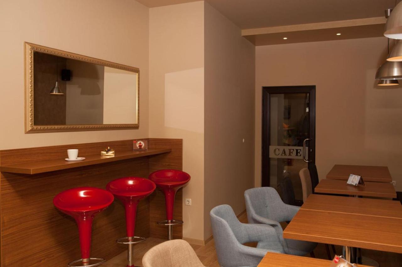 Hotel Motto Stara Zagora Esterno foto